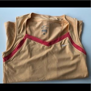 Nike Women’s Tennis Top
